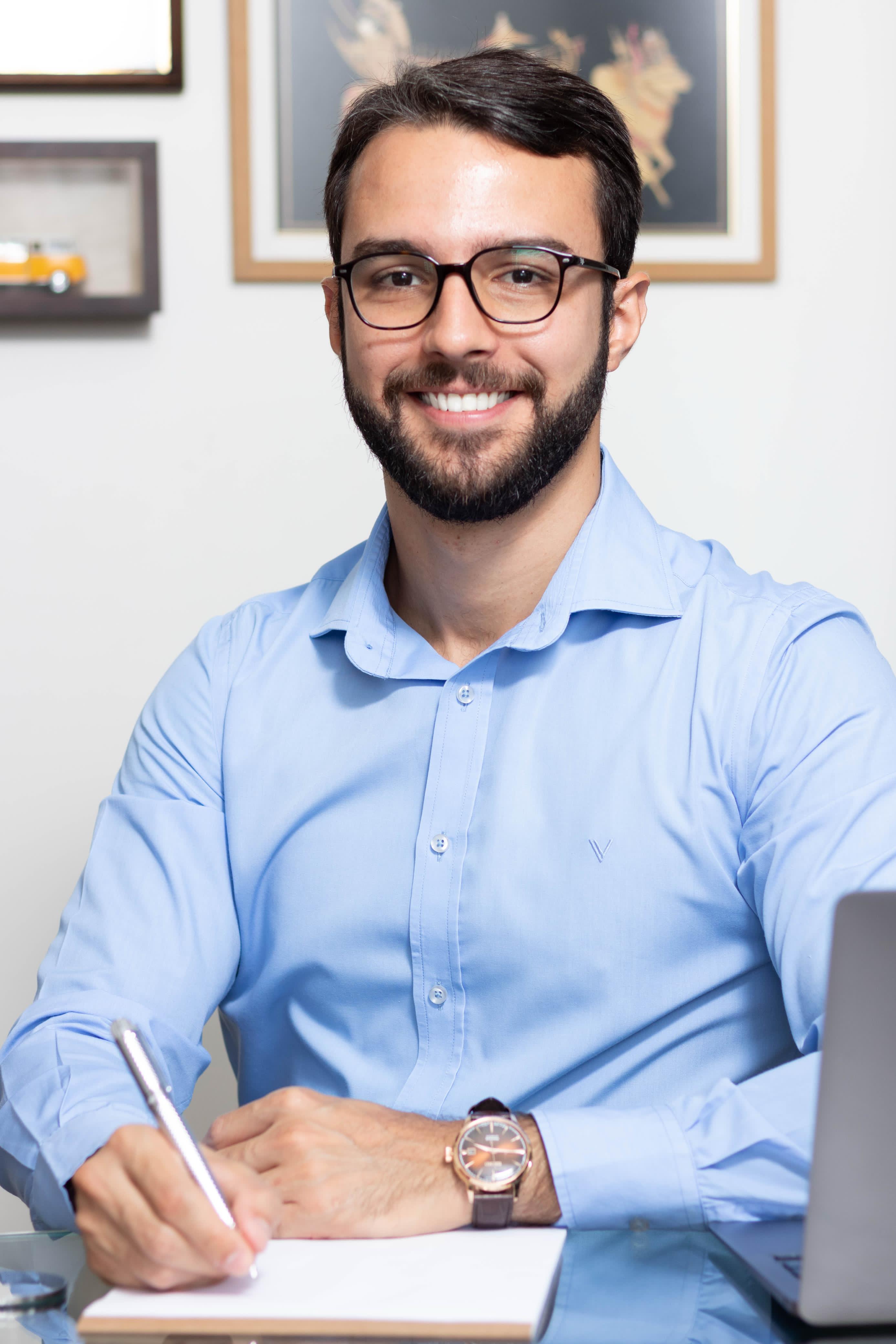 Dr. Igor Queiroz - Geriatria - Salvador